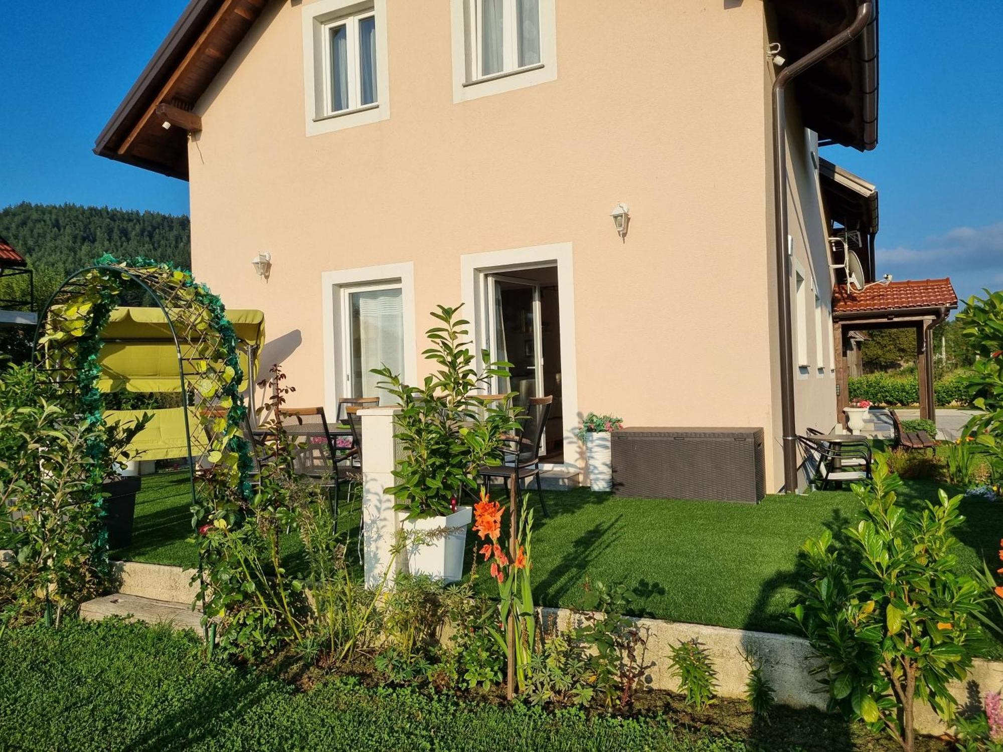 Villa Lady Di Plitvice Vrhovine Exterior foto